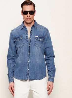 Koszula męska z klasycznym kołnierzykiem casual Guess Jeans ze sklepu: Gomez Fashion Store w kategorii: Koszule męskie - zdjęcie 874714-BD9-10338_GE261M000009W08