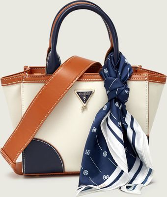 Torba/walizka dziecięca Guess ze sklepu: Gomez Fashion Store w kategorii: Torby i walizki dziecięce
