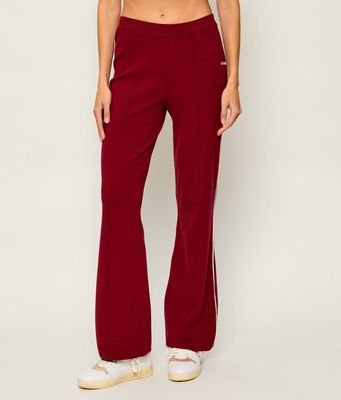 Spodnie damskie casual GUESS ACTIVE ze sklepu: Gomez Fashion Store w kategorii: Spodnie damskie - zdjęcie 874714-BD9-10338_GV261W000017N77