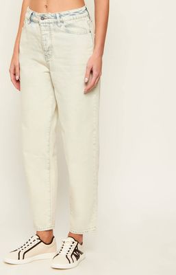 Armani Exchange - Jeansy damskie casual ze sklepu: Gomez Fashion Store w kategorii: Jeansy damskie - zdjęcie 874714-BD9-10338_AX262W000058I30