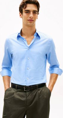 Koszula męska na wiosnę Tommy Hilfiger ze sklepu: Gomez Fashion Store w kategorii: Koszule męskie - zdjęcie 874714-BD9-10338_TH262M000095ZC8