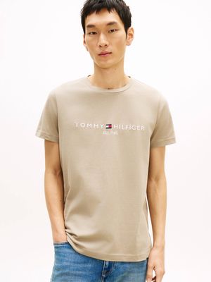 T-shirt męski na lato Tommy Hilfiger ze sklepu: Gomez Fashion Store w kategorii: T-shirty męskie - zdjęcie 874714-BD9-10338_TH262M000117ZC7