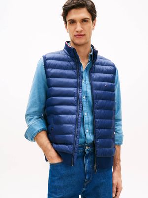 Kamizelka męska casualowa Tommy Hilfiger ze sklepu: Gomez Fashion Store w kategorii: Kamizelki męskie - zdjęcie 874714-BD9-10338_TH262M000178F32