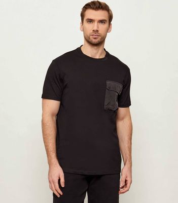T-shirt męski na wiosnę Armani Exchange ze sklepu: Gomez Fashion Store w kategorii: T-shirty męskie - zdjęcie 874714-BD9-10338_AX262M000057H50