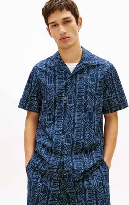 Koszula męska w stylu młodzieżowym Tommy Jeans ze sklepu: Gomez Fashion Store w kategorii: Koszule męskie - zdjęcie 874714-BD9-10338_TM262M000061072