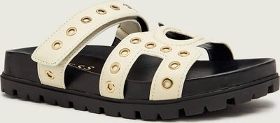 Klapki damskie na lato Guess ze sklepu: Gomez Fashion Store w kategorii: Klapki damskie - zdjęcie 874714-BD9-10338_GU261W000097B37