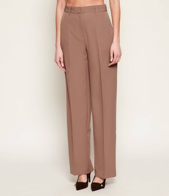 Guess - Spodnie damskie wiosenne ze sklepu: Gomez Fashion Store w kategorii: Spodnie damskie - zdjęcie 874714-BD9-10338_GJ261W000017I90
