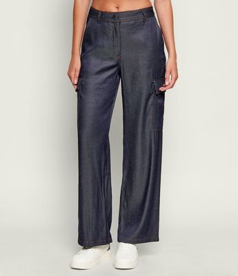 Spodnie damskie Guess ze sklepu: Gomez Fashion Store w kategorii: Spodnie damskie - zdjęcie 874714-BD9-10338_GJ261W000020W61