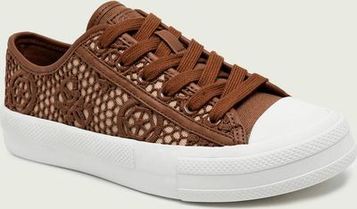 Trampki damskie wiosenne Guess ze sklepu: Gomez Fashion Store w kategorii: Trampki damskie - zdjęcie 874714-BD9-10338_GU262W000187073