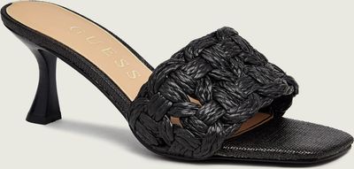 Klapki damskie na lato Guess ze sklepu: Gomez Fashion Store w kategorii: Klapki damskie - zdjęcie 874714-BD9-10338_GU262W000193990