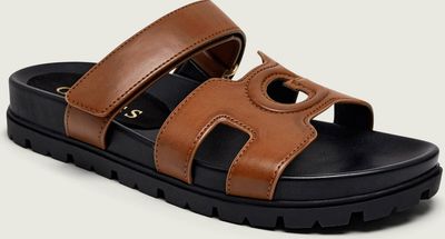 Klapki damskie na lato Guess ze sklepu: Gomez Fashion Store w kategorii: Klapki damskie - zdjęcie 874714-BD9-10338_GU262W000201211