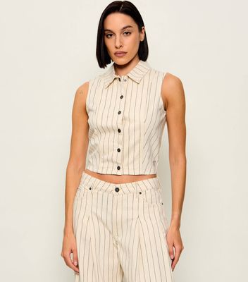 Guess Jeans - Kamizelka damska na wiosnę na lato ze sklepu: Gomez Fashion Store w kategorii: Kamizelki damskie - zdjęcie 874714-BD9-10338_GE262W000015R43
