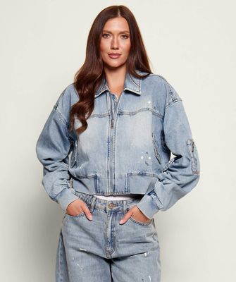 Kurtka damska na wiosnę Guess ze sklepu: Gomez Fashion Store w kategorii: Kurtki damskie - zdjęcie 874714-BD9-10338_GJ262W000095R81