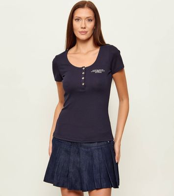 Guess - Bluzka damska ze sklepu: Gomez Fashion Store w kategorii: Bluzki damskie - zdjęcie 874714-BD9-10338_GJ262W000096B07