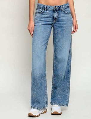 Jeansy damskie Guess ze sklepu: Gomez Fashion Store w kategorii: Jeansy damskie - zdjęcie 874714-BD9-10338_GJ262W000124R93