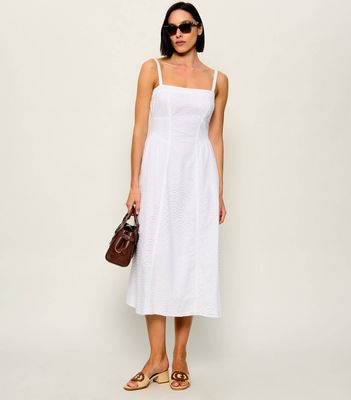 Sukienka Guess ze sklepu: Gomez Fashion Store w kategorii: Sukienki - zdjęcie 874714-BD9-10338_GJ262W000142F11