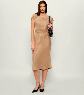 Sukienka casual Guess ze sklepu: Gomez Fashion Store w kategorii: Sukienki - zdjęcie 874714-BD9-10338_GJ262W000144J59