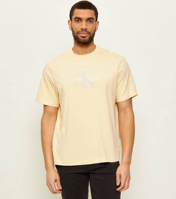 T-shirt męski na wiosnę Calvin Klein Jeans ze sklepu: Gomez Fashion Store w kategorii: T-shirty męskie - zdjęcie 874714-BD9-10338_CJ262M000041Z57