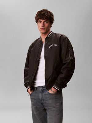 Kurtka męska na wiosnę Calvin Klein Jeans ze sklepu: Gomez Fashion Store w kategorii: Kurtki męskie - zdjęcie 874714-BD9-10338_CJ262M000071C64