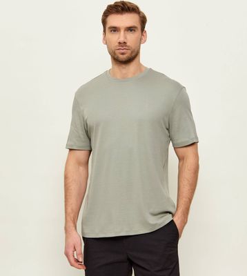 T-shirt męski casual Calvin Klein ze sklepu: Gomez Fashion Store w kategorii: T-shirty męskie - zdjęcie 874714-BD9-10338_CK262M000003603
