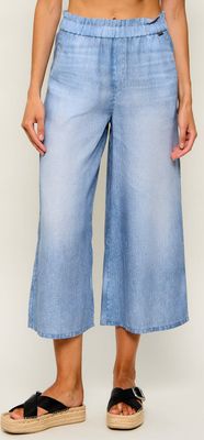 Jeansy damskie Marc Cain ze sklepu: Gomez Fashion Store w kategorii: Jeansy damskie - zdjęcie 874714-BD9-10338_CR262W000094352