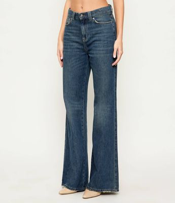 Jeansy damskie w miejskim stylu Marella SPORT ze sklepu: Gomez Fashion Store w kategorii: Jeansy damskie - zdjęcie 874714-BD9-10338_MR261W000008001