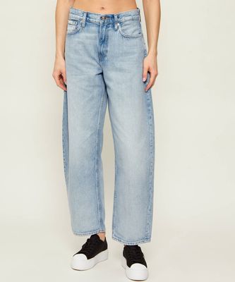 Calvin Klein Jeans - Jeansy damskie na wiosnę ze sklepu: Gomez Fashion Store w kategorii: Jeansy damskie - zdjęcie 874714-BD9-10338_CJ262W000037D36