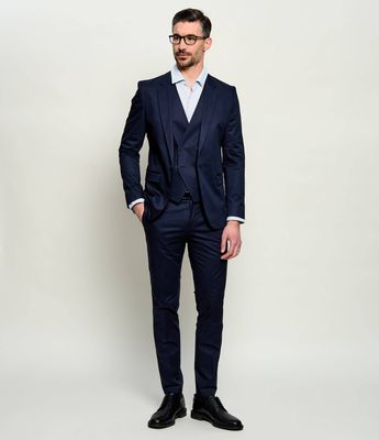 Garnitur męski HUGO ze sklepu: Gomez Fashion Store w kategorii: Garnitury męskie - zdjęcie 874714-BD9-10338_BU262M000027405
