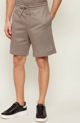Spodenki męskie na lato HUGO ze sklepu: Gomez Fashion Store w kategorii: Spodenki męskie - zdjęcie 874714-BD9-10338_BU262M000106237