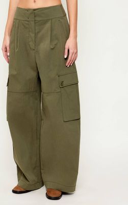 Spodnie damskie Weekend MaxMara ze sklepu: Gomez Fashion Store w kategorii: Spodnie damskie - zdjęcie 874714-BD9-10338_MW261W000010004