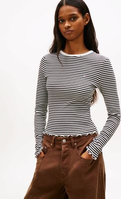 Bluzka damska na wiosnę Tommy Jeans ze sklepu: Gomez Fashion Store w kategorii: Bluzki damskie - zdjęcie 874714-BD9-10338_TM262W000100ZE7