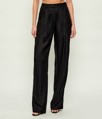 Spodnie damskie Elisabetta Franchi ze sklepu: Gomez Fashion Store w kategorii: Spodnie damskie - zdjęcie 874714-BD9-10338_EF262W000035110