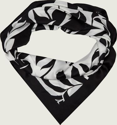 MM - Szalik/chusta ze sklepu: Gomez Fashion Store w kategorii: Szaliki i chusty damskie - zdjęcie 874714-BD9-10338_ML262W000034001