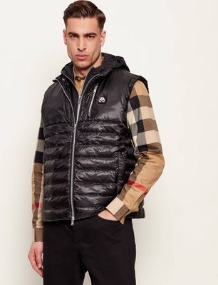 Kamizelka męska jesienna sportowa Moose Knuckles ze sklepu: Gomez Fashion Store w kategorii: Kamizelki męskie - zdjęcie 874714-BD9-10338_MN262M000003392