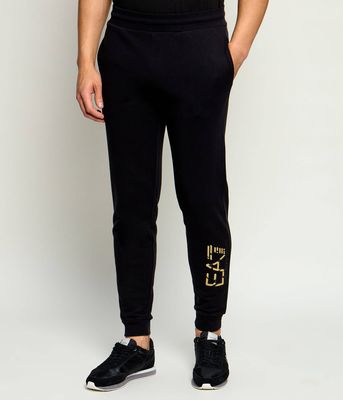 Spodnie męskie w sportowym stylu EA7 ze sklepu: Gomez Fashion Store w kategorii: Spodnie męskie - zdjęcie 874714-BD9-10338_E7262M000135C51