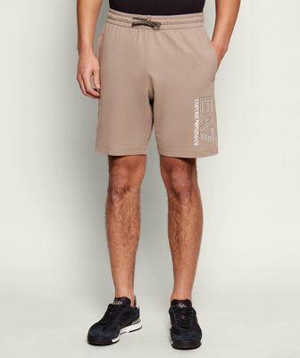 Spodenki męskie na wiosnę w sportowym stylu EA7 ze sklepu: Gomez Fashion Store w kategorii: Spodenki męskie - zdjęcie 874714-BD9-10338_E7262M000203F78