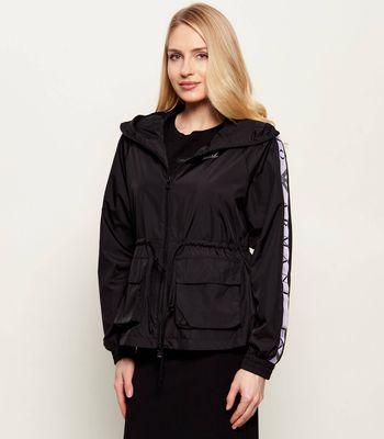 Kurtka damska EA7 ze sklepu: Gomez Fashion Store w kategorii: Kurtki damskie - zdjęcie 874714-BD9-10338_E7262W000011C51