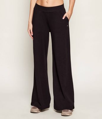 Spodnie damskie na wiosnę EA7 ze sklepu: Gomez Fashion Store w kategorii: Spodnie damskie - zdjęcie 874714-BD9-10338_E7262W000074C51
