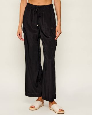 Spodnie damskie letnie Liu Jo Beachwear ze sklepu: Gomez Fashion Store w kategorii: Spodnie damskie - zdjęcie 874714-BD9-10338_LB262W000003222