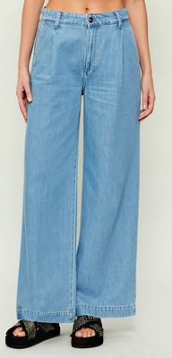 Jeansy damskie Liu Jo ze sklepu: Gomez Fashion Store w kategorii: Jeansy damskie - zdjęcie 874714-BD9-10338_LJ262W00000715A