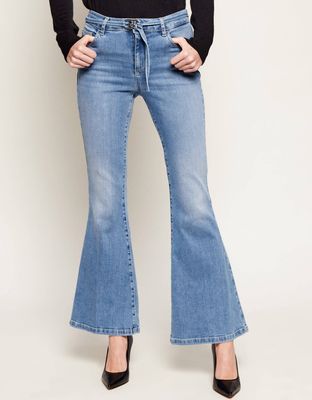 Jeansy damskie na lato Liu Jo ze sklepu: Gomez Fashion Store w kategorii: Jeansy damskie - zdjęcie 874714-BD9-10338_LJ262W00002829A