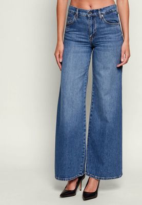 Liu Jo - Jeansy damskie letnie w miejskim stylu ze sklepu: Gomez Fashion Store w kategorii: Jeansy damskie - zdjęcie 874714-BD9-10338_LJ262W00001144A