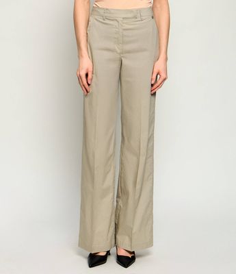 Spodnie damskie na lato Liu Jo ze sklepu: Gomez Fashion Store w kategorii: Spodnie damskie - zdjęcie 874714-BD9-10338_LJ262W00008963A