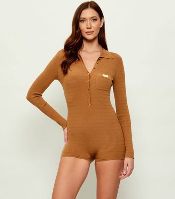Kombinezon damski casual Elisabetta Franchi ze sklepu: Gomez Fashion Store w kategorii: Kombinezony damskie - zdjęcie 874714-BD9-10338_EF262W000073608
