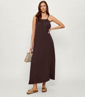 Sukienka casual Emporio Armani ze sklepu: Gomez Fashion Store w kategorii: Sukienki - zdjęcie 874714-BD9-10338_EW262W000005T41