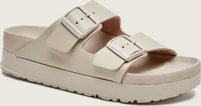 Klapki damskie na lato BIRKENSTOCK ze sklepu: Gomez Fashion Store w kategorii: Klapki damskie - zdjęcie 874714-BD9-10338_BR262W000014418