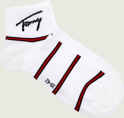 Skarpetki damskie w sportowym stylu Tommy Jeans ze sklepu: Gomez Fashion Store w kategorii: Skarpetki damskie - zdjęcie 874714-BD9-10338_TM262M000131001