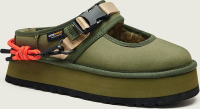 Klapki damskie letnie UGG ze sklepu: Gomez Fashion Store w kategorii: Klapki damskie - zdjęcie 874714-BD9-10338_UG262W000030079