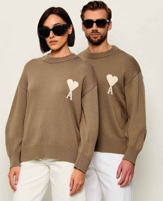 AMI Paris - Sweter damski ze sklepu: Gomez Fashion Store w kategorii: Swetry damskie - zdjęcie 874714-BD9-10338_AI262U000016048