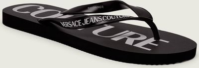 Klapki męskie na lato Versace Jeans Couture ze sklepu: Gomez Fashion Store w kategorii: Klapki męskie - zdjęcie 874714-BD9-10338_VR262M000028301